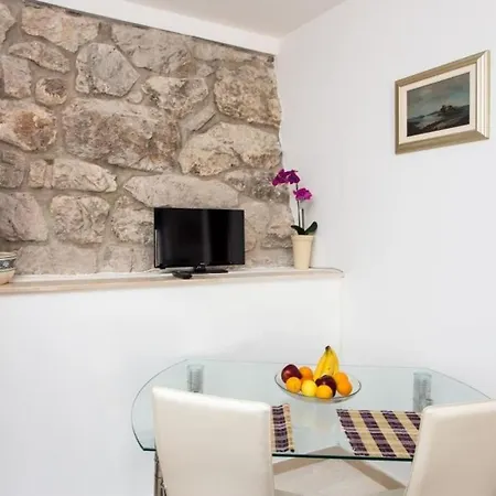 Dia - Studio With Terrace * Ragusa